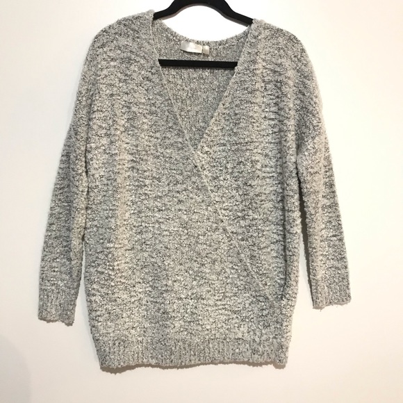 Nordstrom Sweaters - Cloth by Design Nordstrom Crossover Sweater Grey M